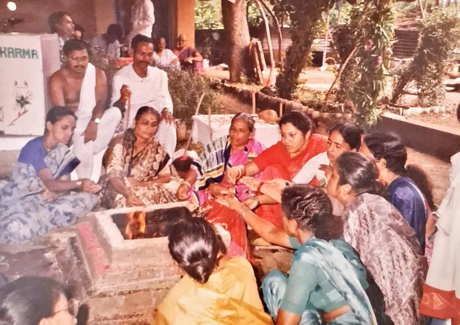 Datta Kaka with devotees or family during Ram-Nam gatherings. Archive still DPK_P1.50.