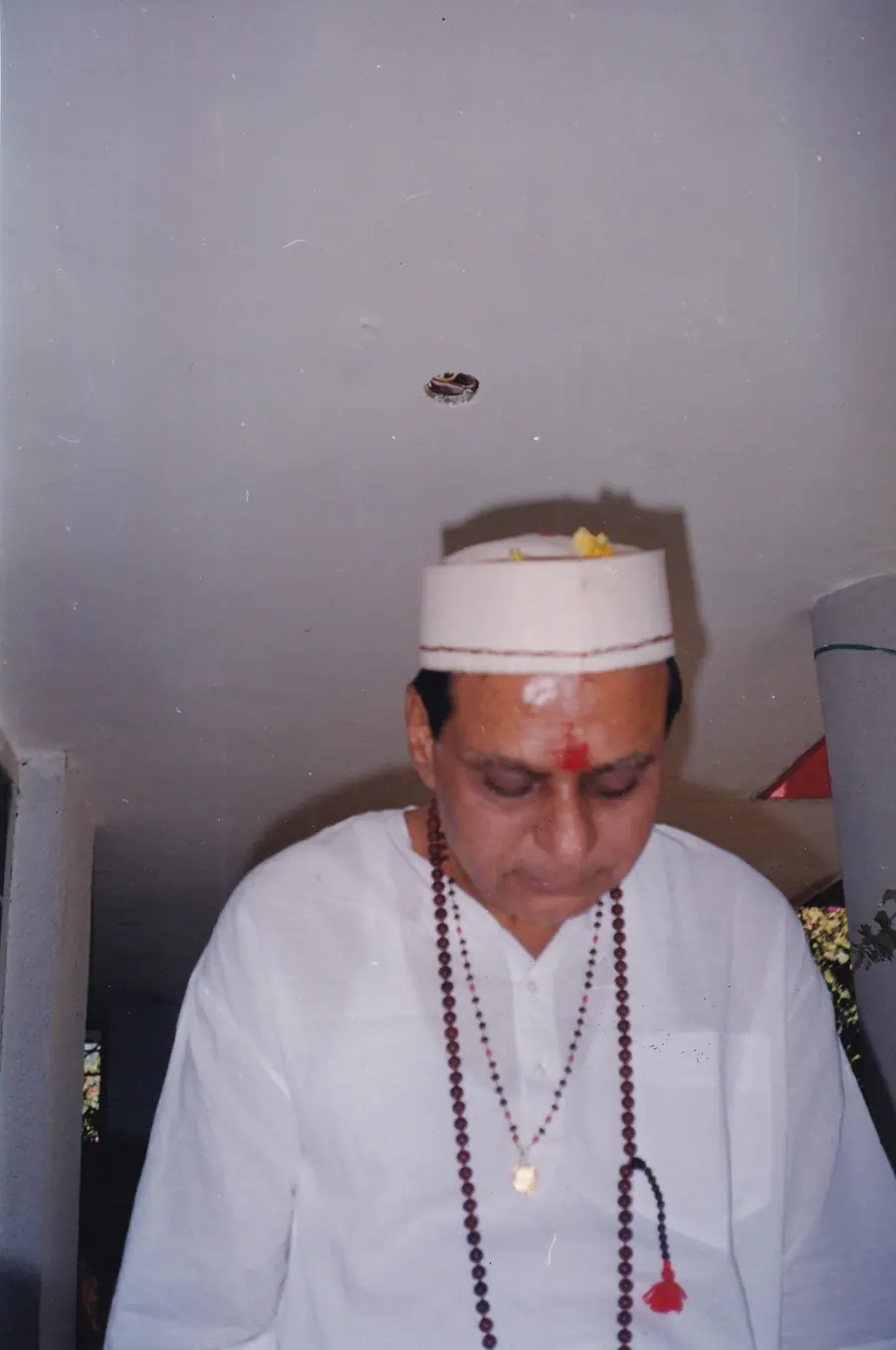 Portrait of Datta Kaka (Dattatray Pundalik Kulkarni, Namyogi). Archive still DPK_0044.